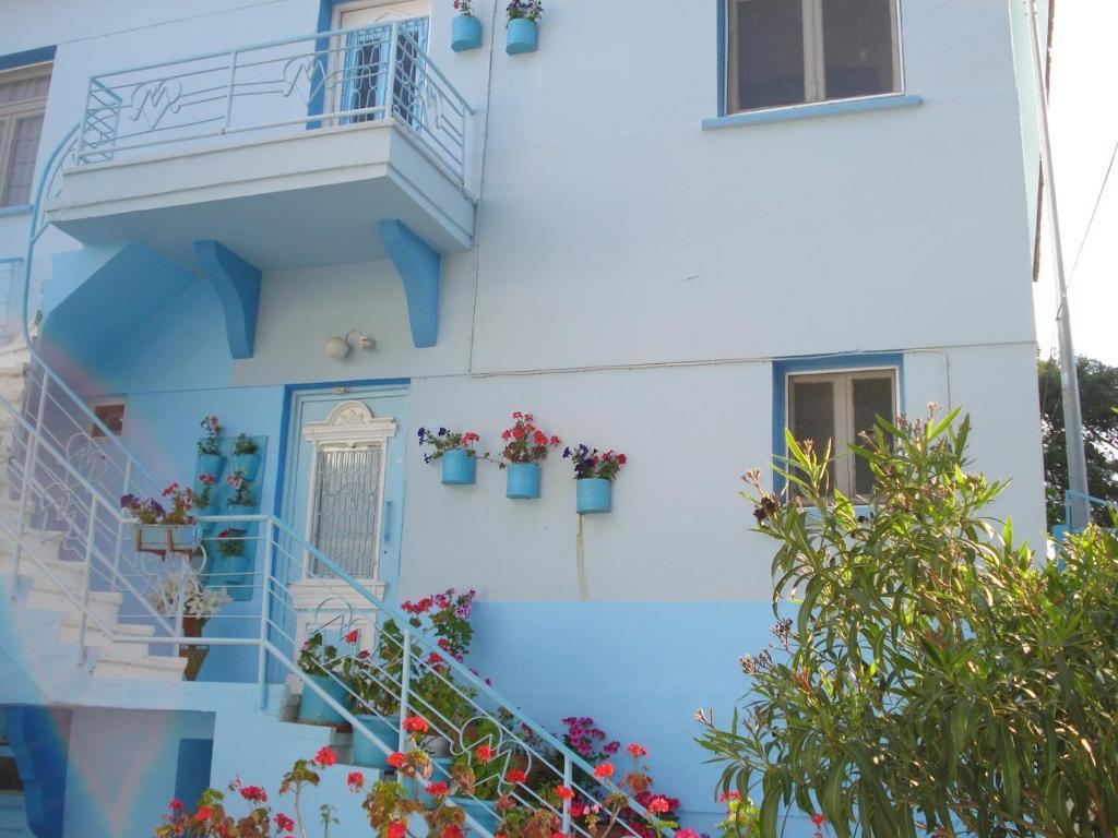 Mavi Pension Hotel Ayvalik Exterior photo